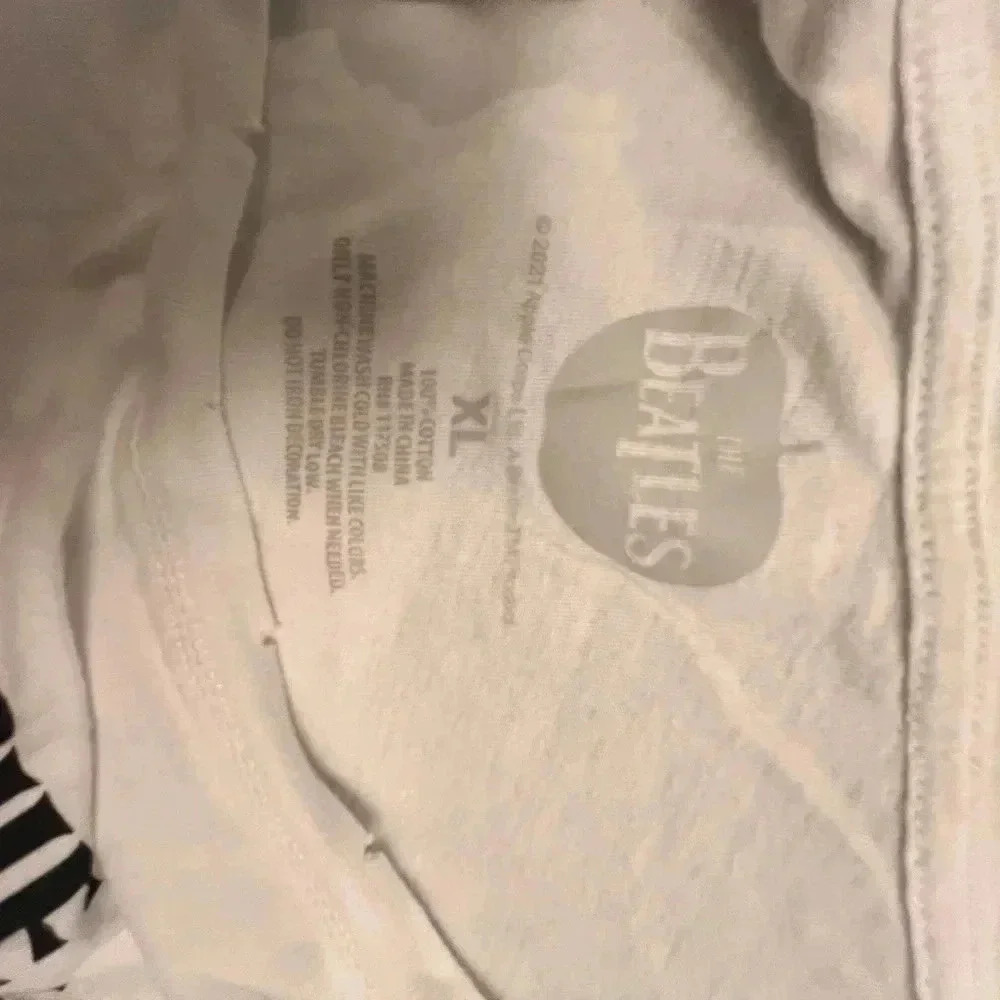 ~Beatles~ T-Shirt - XL - Picture 6 of 7